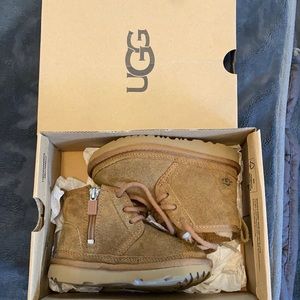 UGG chestnut toddler size 8